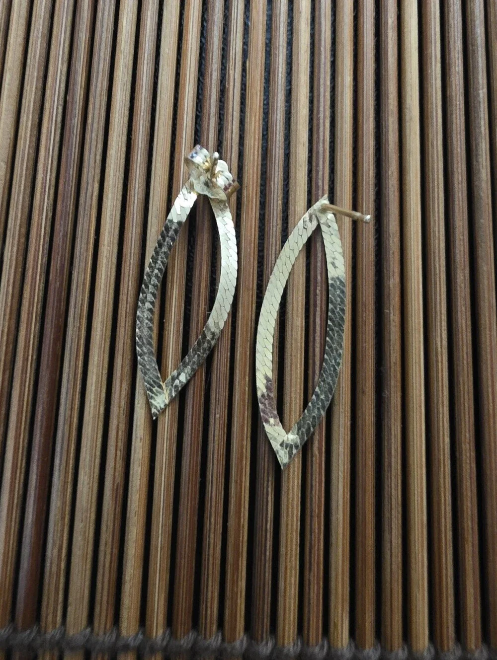 14k Herringbone Yellow Gold Dangle Earrings (Vintage)